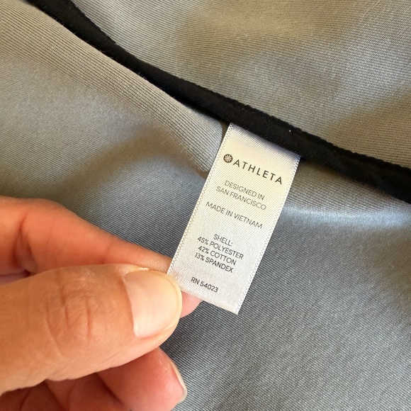 Athleta Gray and Black Hoodie sweatshirt jacket size S - Picture 4 of 7